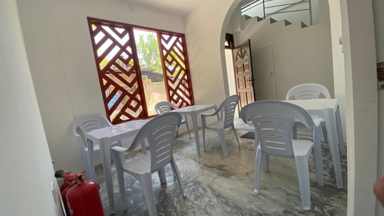 Raalhu Dhangethi Bed and Breakfast Exterior foto